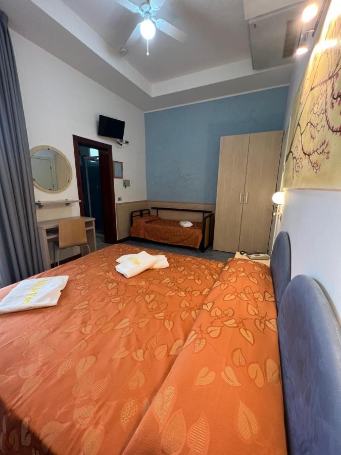 Hotel Villa Dei Fiori - Sul Mare Con Piscina Viserbella di Rimini エクステリア 写真