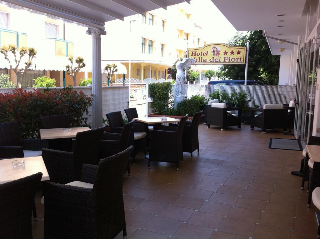 Hotel Villa Dei Fiori - Sul Mare Con Piscina Viserbella di Rimini エクステリア 写真